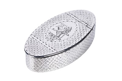 Lot 290 - A George III Irish silver snuff box