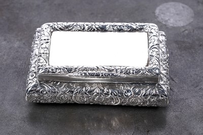 Lot 108 - A William IV Irish silver snuff box