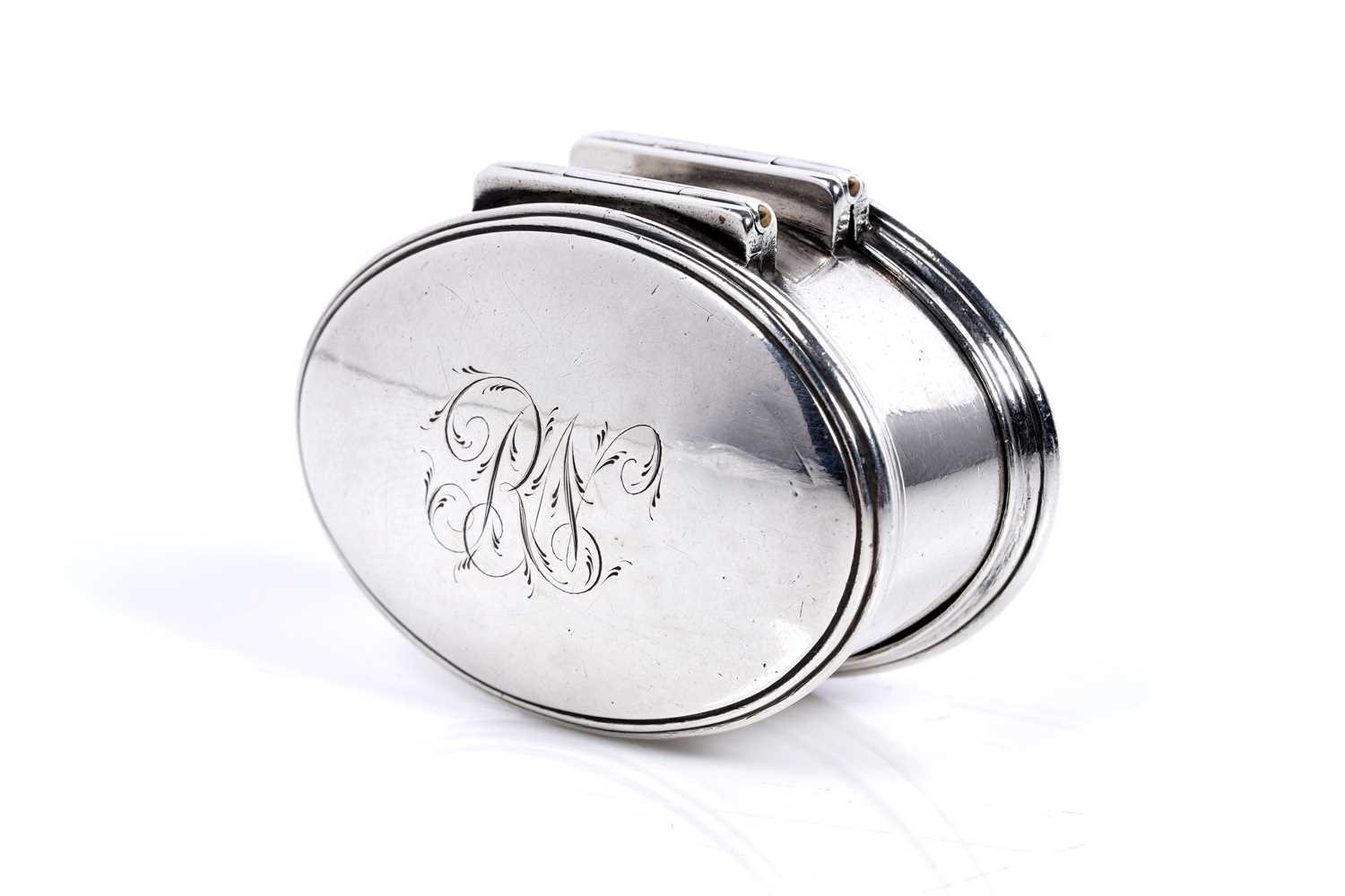Lot 118 - A rare George III Irish silver nutmeg grater by Abraham Tuppy, Dublin c.1790