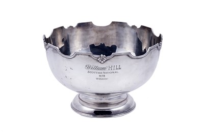 Lot 150 - An Elizabeth II silver rose bowl
