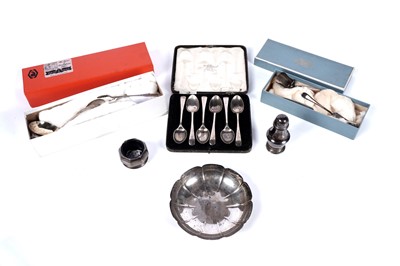 Lot 396 - Elizabeth II and other silver flatware