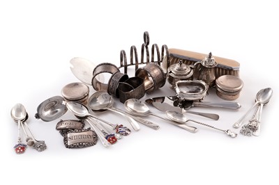 Lot 391 - A collection of silver flatware