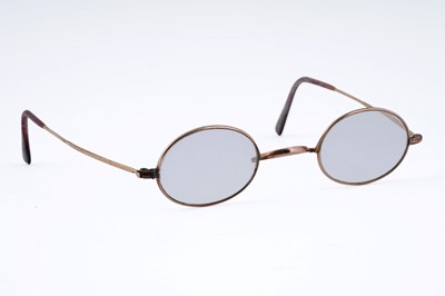 Lot 205 - A pair of 9ct gold framed spectacles
