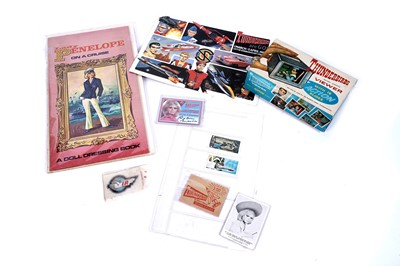 Lot 325 - A Fairylite Thunderbirds battery operated viewer; and others