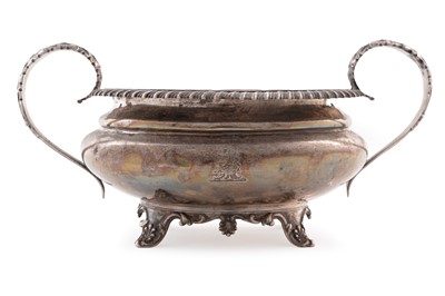 Lot 451 - A George IV silver sugar bowl