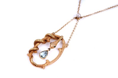 Lot 2 - A Continental serpent pattern lavaliere necklace