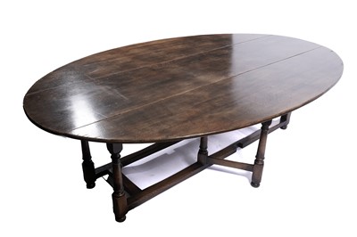 Lot 15 - A substantial 20th Century oak wake table