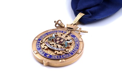 Lot 457 - The Lord and Lady Mayor of Newcastle 9ct gold evening jewels