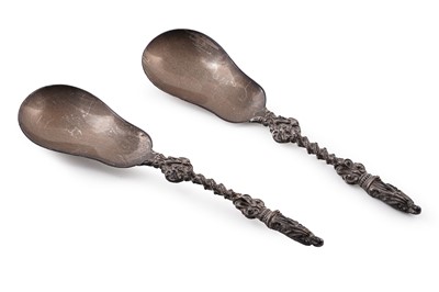 Lot 392 - A pair of silver serving spoons