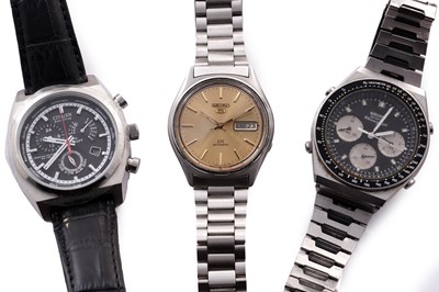 Lot 353 - Three wristwatches, Seiko and Citizen
