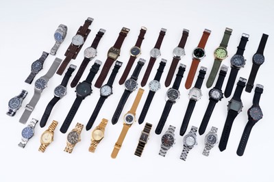 Lot 365 - Thirty-three quartz wristwatches