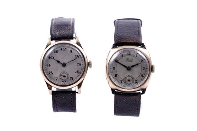 Lot 212 - 1930s and 1940s 9ct gold cased wristwatches