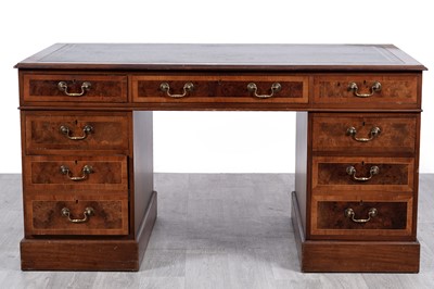 Lot 33 - A Georgian-style mahogany pedestal desk