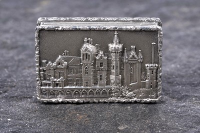 Lot 11 - An early Victorian silver castletop vinaigrette by Gervaise Wheeler Birmingham 1839
