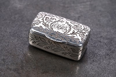 Lot 30 - A George III small silver vinaigrette, London 1816