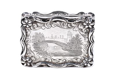 Lot 38 - A Victorian silver castletop vinaigrette