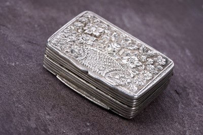 Lot 32 - A George IV silver vinaigrette by Thomas Shaw, Birmingham 1823