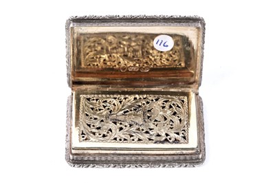 Lot 33 - A William IV silver castletop vinaigrette by Gervaise Wheeler, Birmingham 1836