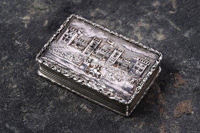 Lot 68 - An early Victorian silver castletop vinaigrette by Francis Clarke, Birmingham 1839