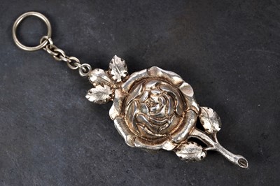 Lot 81 - A Victorian novelty silvergilt vinaigrette in the form of a single rose, c.1875