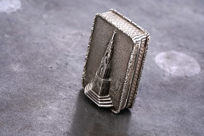Lot 100 - An early Victorian silver castletop vinaigrette by Nathaniel Mills, Birmingham 1842