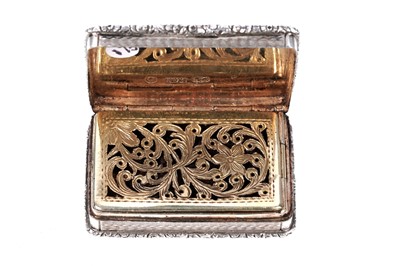 Lot 100 - An early Victorian silver castletop vinaigrette by Nathaniel Mills, Birmingham 1842