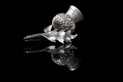Lot 82 - A Victorian naturalistic silver vinaigrette in the form of a thistle head, London 1876
