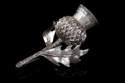 Lot 82 - A Victorian naturalistic silver vinaigrette in the form of a thistle head, London 1876