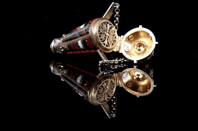 Lot 91 - A Victorian Scottish silvergilt and coloured hardstone vinaigrette, Edinburgh c.1870