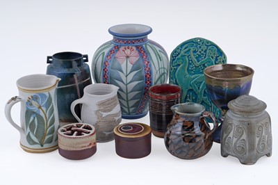 Lot 258 - A collection of studio pottery