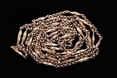 Lot 664 - A Victorian gold muff chain