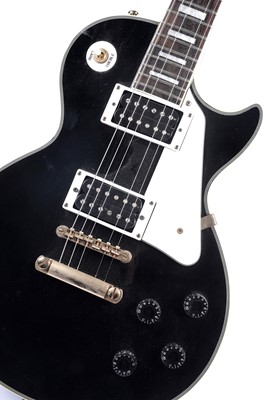 Lot 119 - A Les Paul Custom style guitar