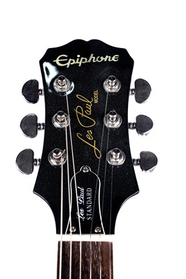 Lot 150 - An Epiphone Les Paul Standard