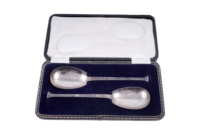 Lot 314 - A George V cased pair of silver serving spoons by J. and W. Deakin, Sheffield 1921