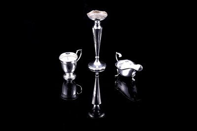 Lot 290 - 20th Century silver items including: a 1920s silver posy vase