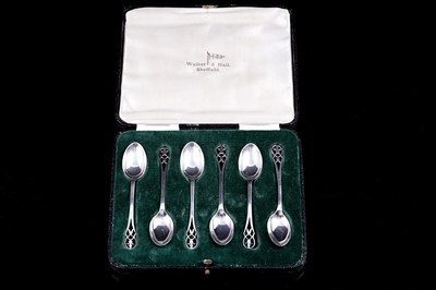 Lot 201 - A cased set of George VI silver coffee spoons