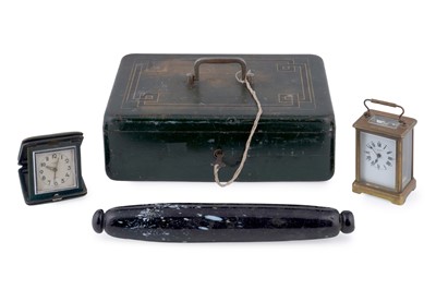 Lot 180 - A 19th Century glass rolling pin; and other items