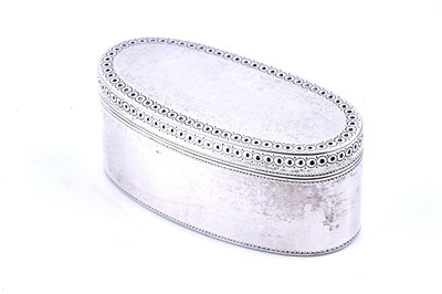 Lot 381 - A George III Scottish silver snuff box
