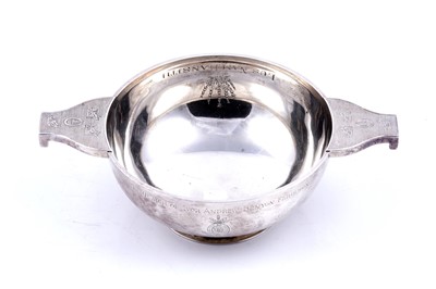 Lot 412 - A George V Scottish silver quaich