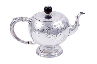 Lot 416 - A George III Scottish silver bullet teapot