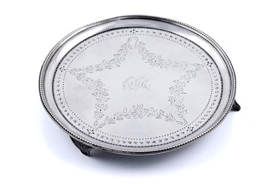 Lot 422 - A George III Scottish silver waiter