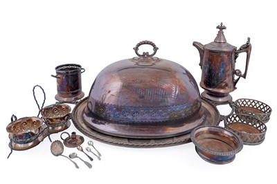 Lot 307 - A selection of silver-plated items