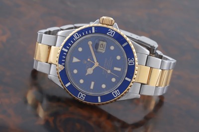 Lot 607 - Rolex Oyster Perpetual Submariner: a bi-metal chronometer wristwatch