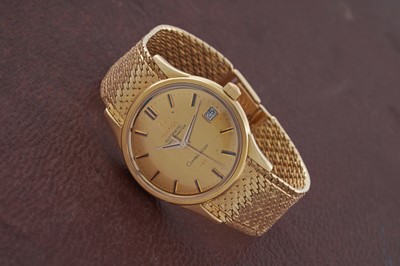 Lot 609 - Omega Constellation: an 18ct yellow gold chronometer wristwatch