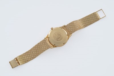 Lot 609 - Omega Constellation: an 18ct yellow gold chronometer wristwatch