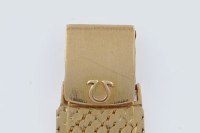 Lot 609 - Omega Constellation: an 18ct yellow gold chronometer wristwatch