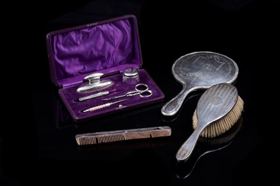 Lot 272 - Early 20th Century silver dressing table items