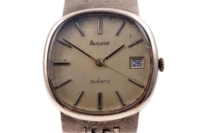 Lot 213 - A mid-20th Century Accurist 9ct gold wristwatch