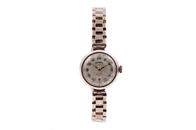 Lot 214 - A lady's Antimas 9ct gold wristwatch