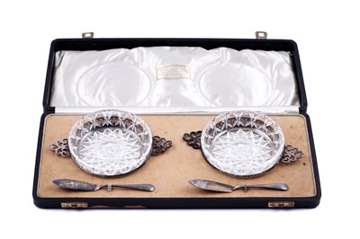 Lot 306 - A 1930s cased set of silver butter dishes retailed by William Drummond & Co of Melbourne